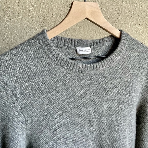 Men’s club monaco sweater - Picture 2 of 4